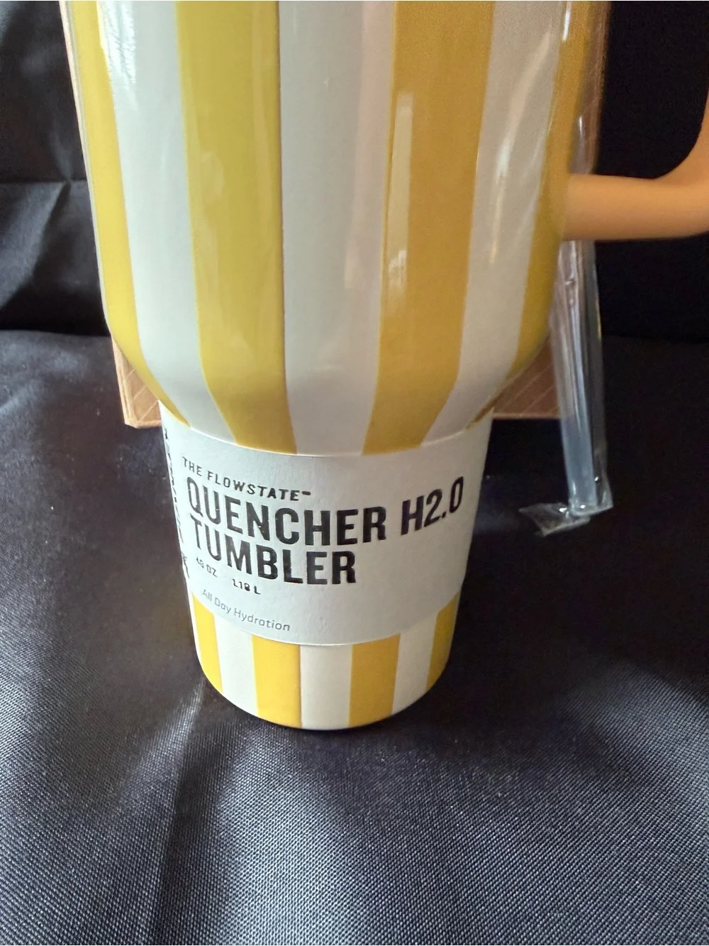 New Stanley 40oz Quencher H2.0 Tumbler - Classy Yellow Stripe - Picture 5 of 7